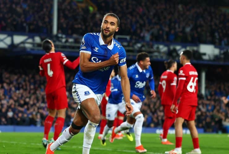 ليفربول وإيفرتون